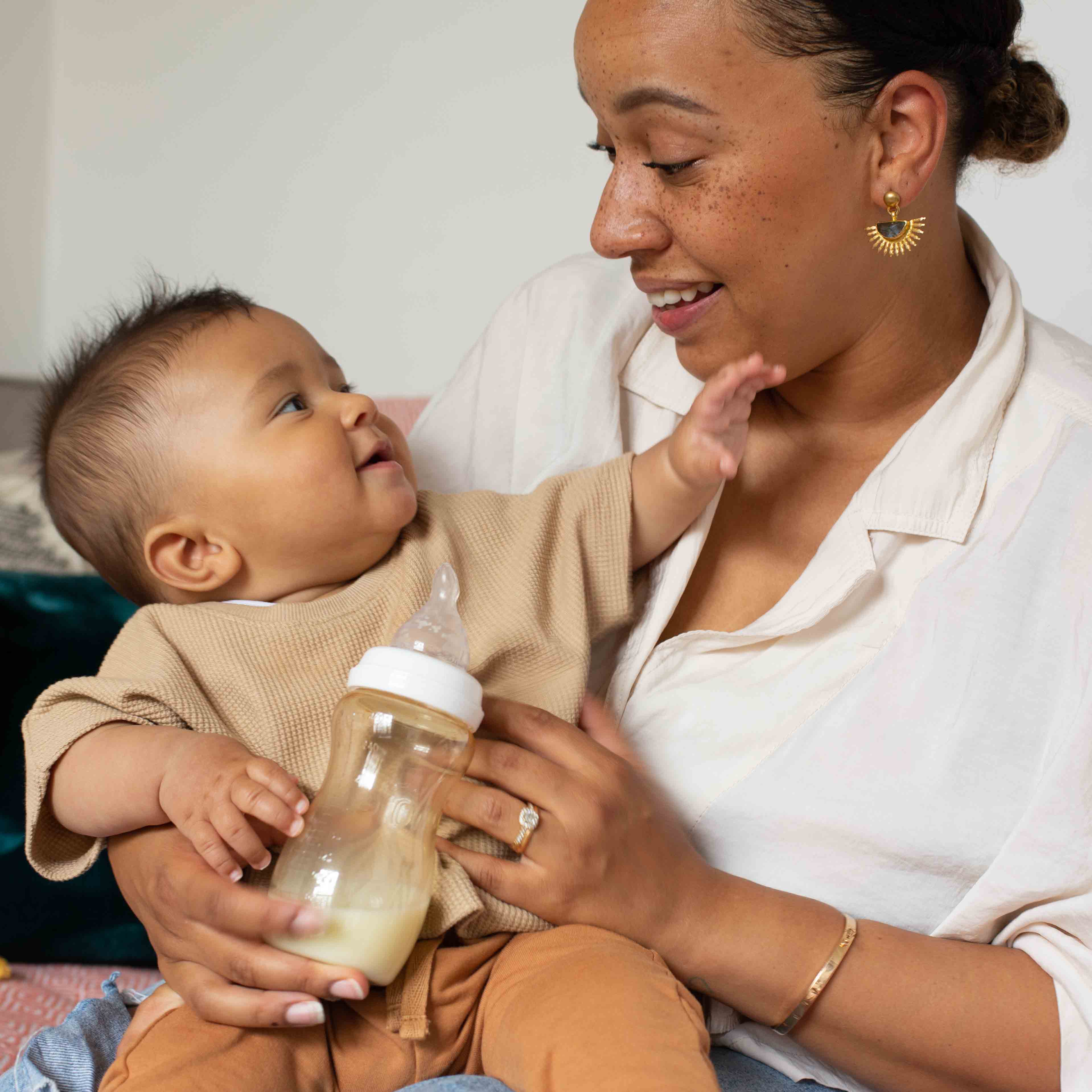 Minbie Gives Breastfeeding Mums The Freedom They Deserve