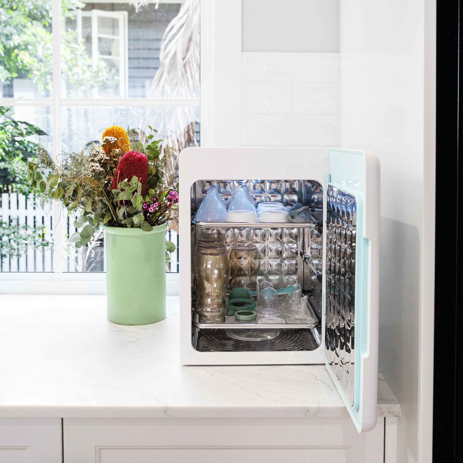 Large Minbie UV Steriliser & Dryer Kill Germs With Safe LED UV